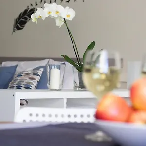  Apartment Happy