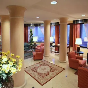 4* Hotel Cyrano